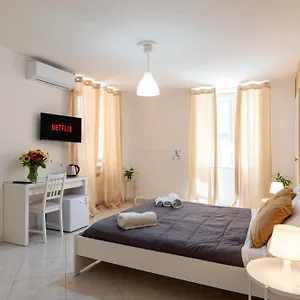  Affittacamere Centro, Dm